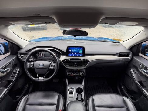 Used 2021 Ford Escape SEL w/ Technology Package image 16