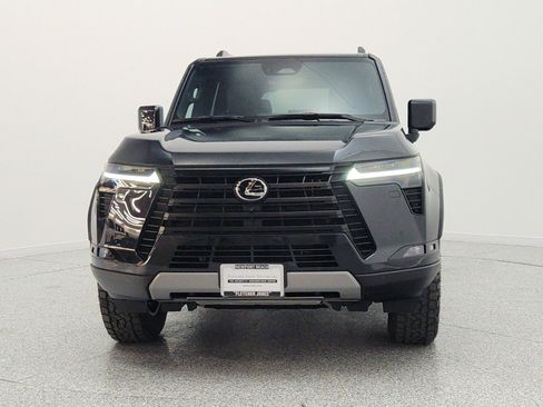 Used 2025 Lexus GX 550 AWD/4WD image 2