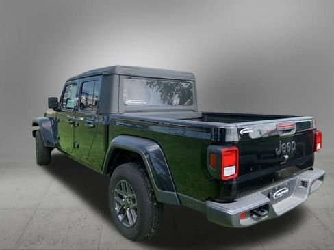 New 2025 Jeep Gladiator Sport AWD/4WD image 7