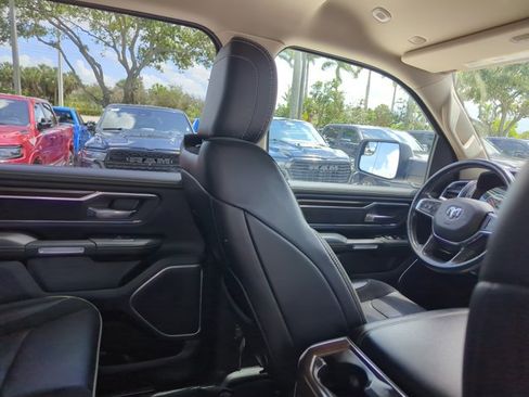 Used 2021 RAM 1500 Laramie AWD/4WD image 19