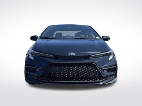 Used 2026 Toyota Corolla SE FWD image 2