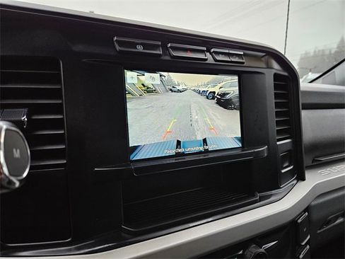 Used 2023 Ford F350 XLT w/ FX4 Off-Road Package image 25