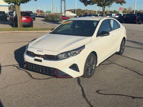 Used 2023 Kia Forte GT-Line image 4