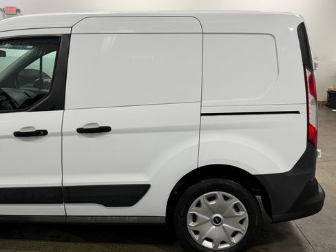 Used 2017 Ford Transit Connect XL image 11