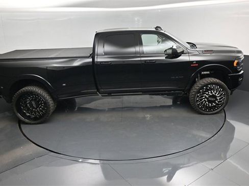 Used 2022 RAM 3500 Limited w/ Max Tow Package image 58