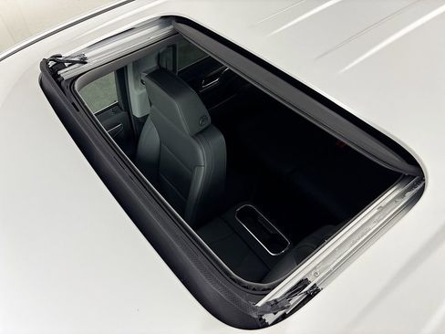 New 2026 GMC Sierra 1500 SLT w/ SLT Premium Package image 22