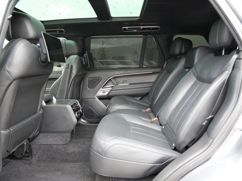 Certified 2023 Land Rover Range Rover Long Wheelbase Autobiography AWD/4WD image 14
