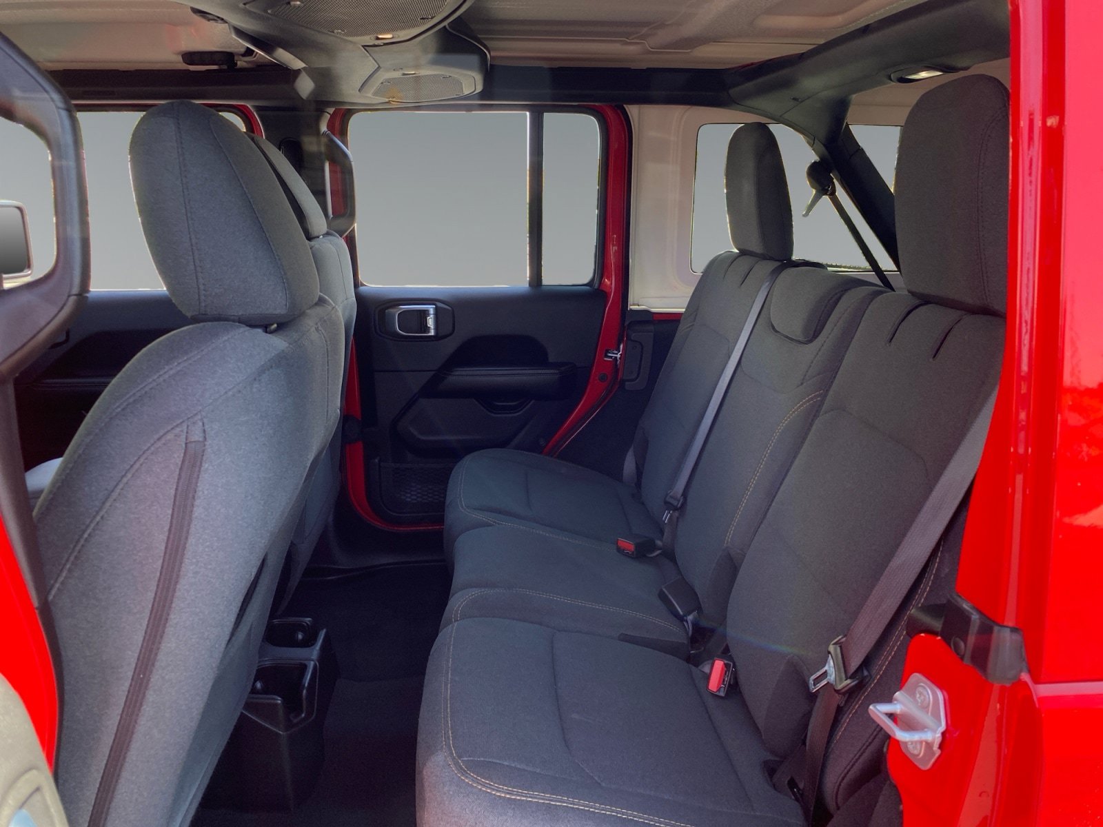 Used 2026 Jeep Wrangler Unlimited Sahara AWD/4WD image 13