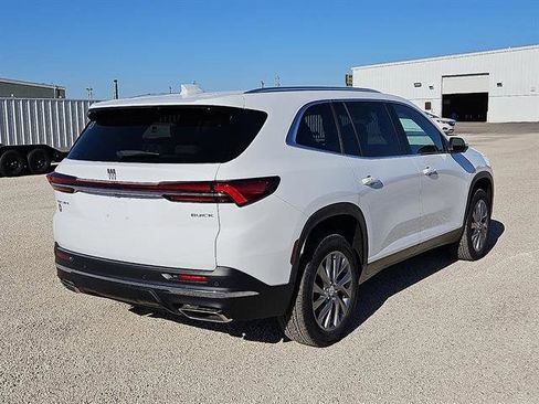 New 2026 Buick Enclave Preferred image 5