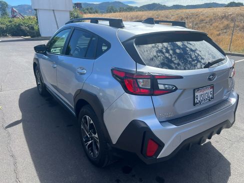 Used 2024 Subaru Crosstrek 2.0i Premium AWD/4WD image 8