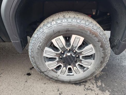 New 2026 GMC Sierra 3500 Denali w/ Technology Package image 12