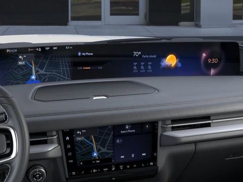 New 2026 Lincoln Navigator Premiere AWD/4WD image 14