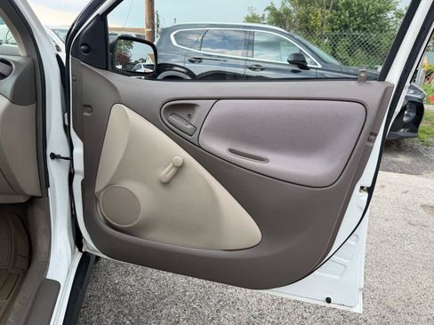 Used 2003 Toyota Echo Sedan w/ Upgrade Pkg 2 FWD image 15