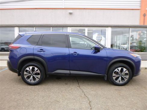 Used 2023 Nissan Rogue SV AWD/4WD image 4