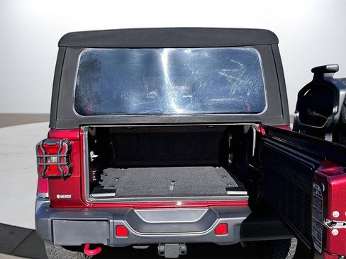 Certified 2021 Jeep Wrangler Unlimited Rubicon image 25