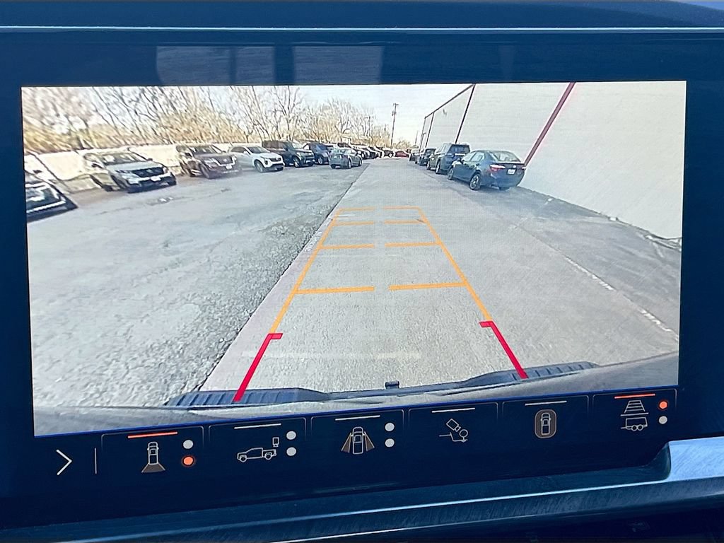Used 2024 Chevrolet Silverado 1500 High Country AWD/4WD image 14