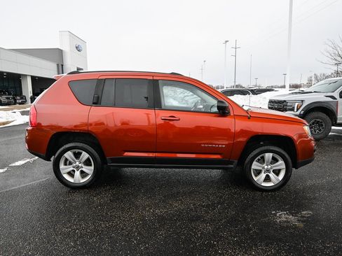 Used 2012 Jeep Compass Latitude image 3