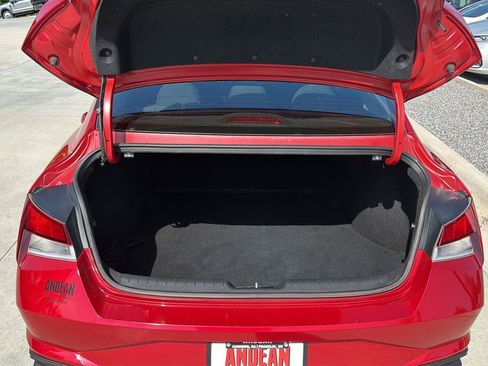 Used 2023 Hyundai Elantra SE w/ Cargo Package FWD image 29