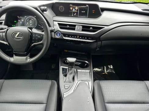 Certified 2022 Lexus UX 250h w/ Accessory Package (Z1) image 14