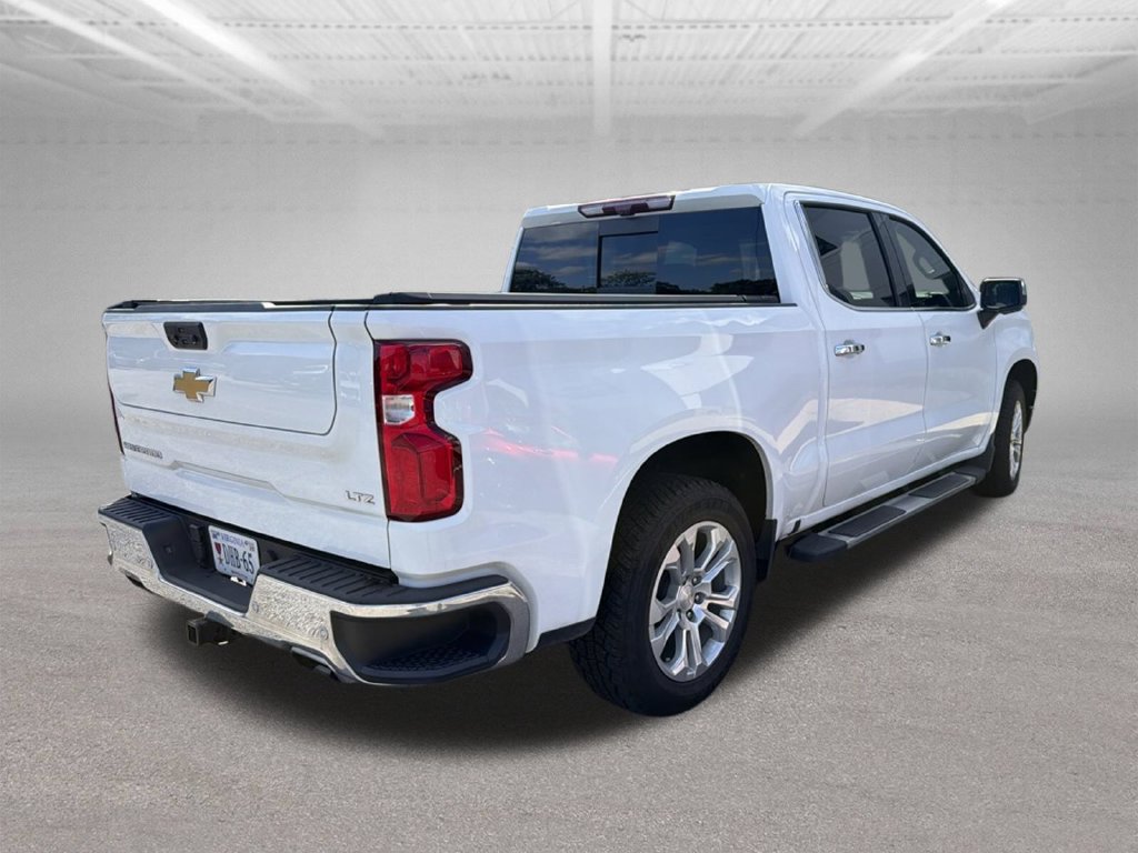 Used 2024 Chevrolet Silverado 1500 LTZ w/ Technology Package AWD/4WD image 5