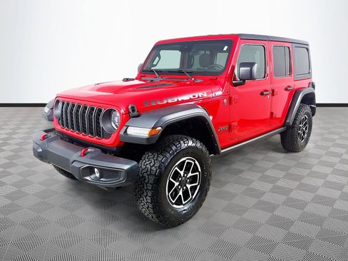 Used 2024 Jeep Wrangler Unlimited Rubicon AWD/4WD image 3
