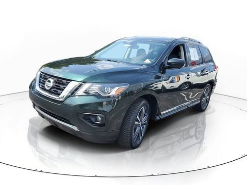 Used 2020 Nissan Pathfinder Platinum AWD/4WD image 2