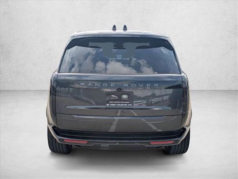 New 2025 Land Rover Range Rover Long Wheelbase SE image 8