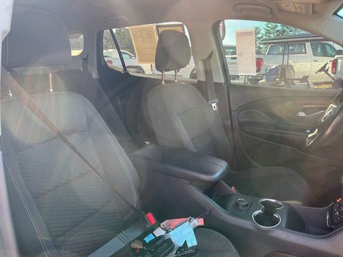 Used 2018 GMC Terrain SLE image 28