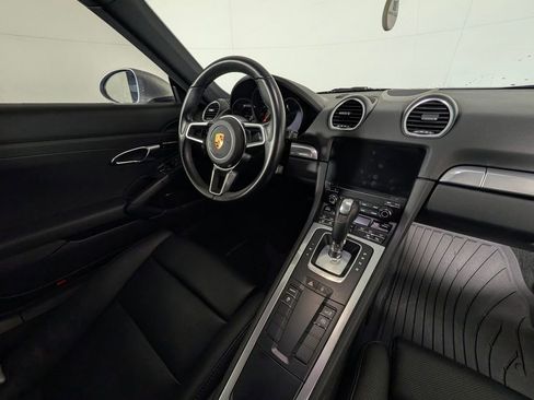 Used 2018 Porsche 718 Cayman image 19