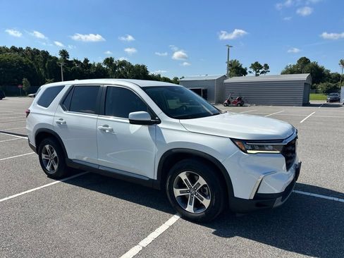 Used 2023 Honda Pilot EX-L image 2