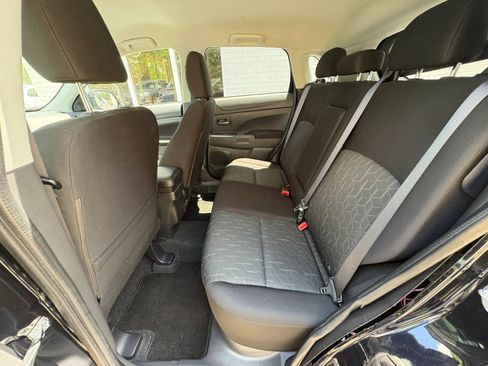 Used 2025 Mitsubishi Outlander Sport AWD image 22