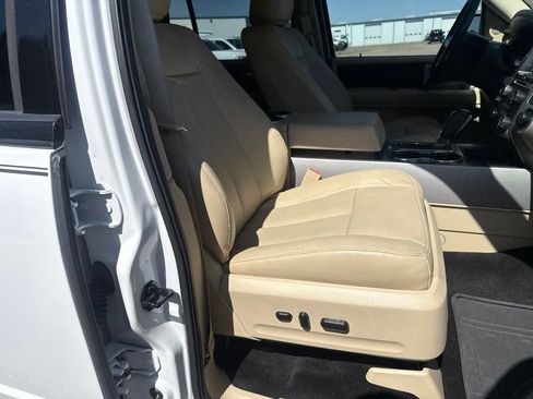 Used 2017 Ford Expedition Limited w/ Equipment Group 301A AWD/4WD image 43