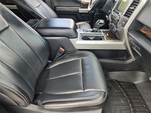 Used 2018 Ford F150 Lariat AWD/4WD image 13