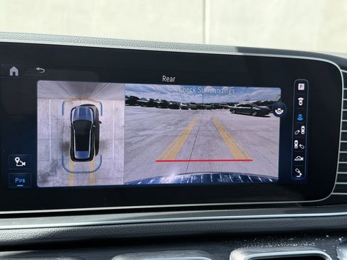 Used 2024 Mercedes-Benz GLE 350 4MATIC image 9