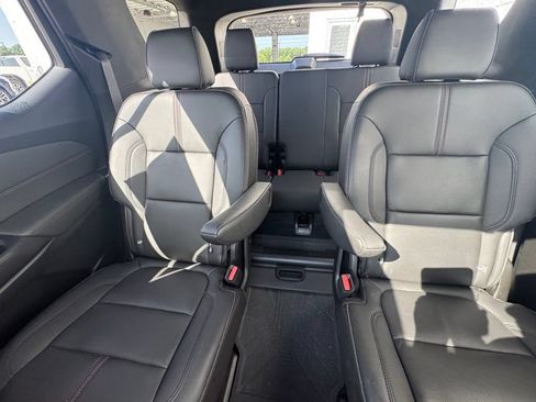 Used 2023 Chevrolet Traverse RS w/ LPO, Floor Liner Package AWD/4WD image 30