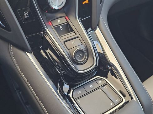 New 2026 Acura RDX SH-AWD image 17
