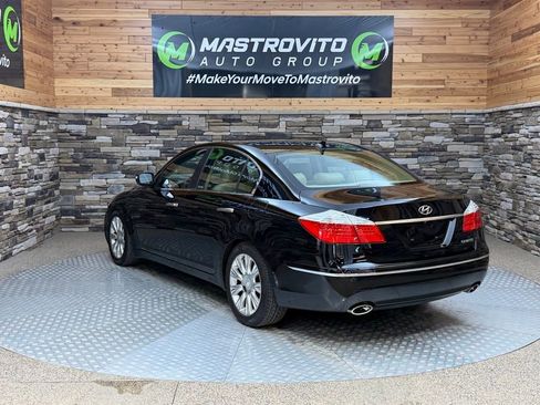 Used 2011 Hyundai Genesis 3.8 w/ Premium Navigation Pkg 3 RWD image 7