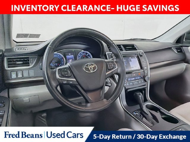 Used 2016 Toyota Camry XLE w/ Moonroof Package FWD image 13