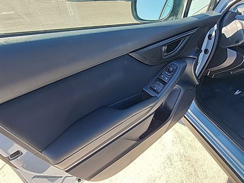 Certified 2020 Subaru Crosstrek 2.0i image 7