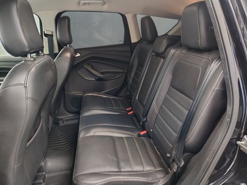 Used 2019 Ford Escape Titanium FWD image 11