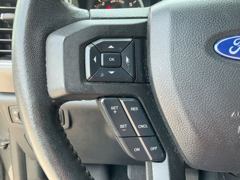 Used 2018 Ford F150 XLT w/ Equipment Group 302A Luxury RWD image 12
