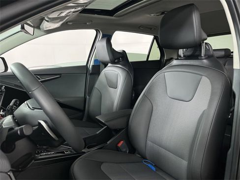 New 2026 Kia Niro EX image 11