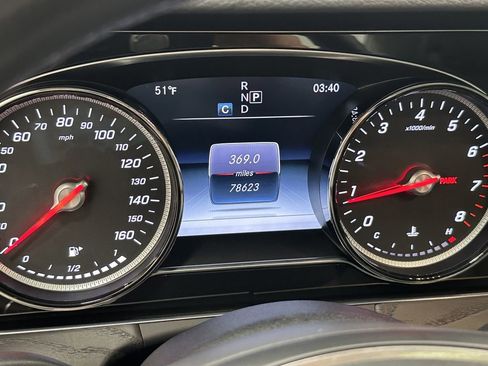 Used 2018 Mercedes-Benz E 300 image 32