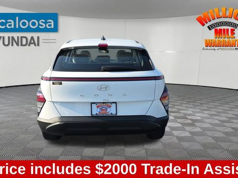 Used 2025 Hyundai Kona SE image 7