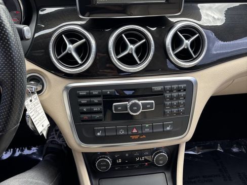 Used 2014 Mercedes-Benz CLA 250 4MATIC image 25