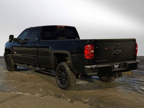 Used 2019 Chevrolet Silverado 2500 LTZ w/ Duramax Plus Package image 5