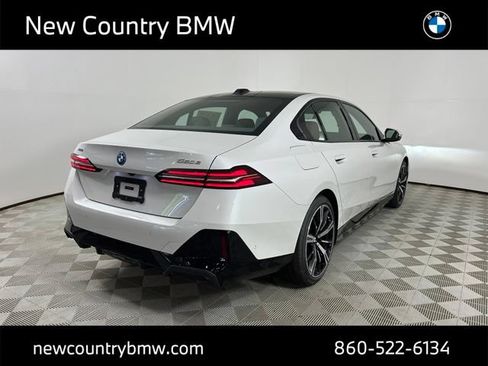 New 2026 BMW 550e xDrive AWD/4WD image 7