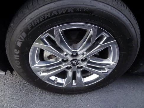 Used 2023 Toyota Sienna Platinum image 15