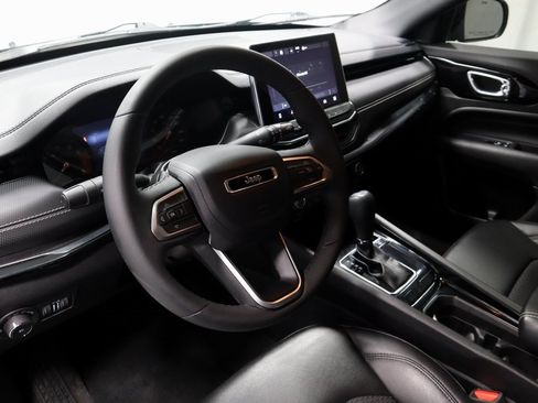 Used 2022 Jeep Compass Altitude image 24