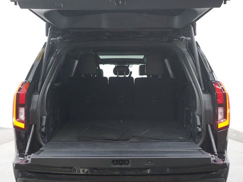 Used 2025 Ford Expedition Max Platinum w/ Stealth Performance Package AWD/4WD image 18